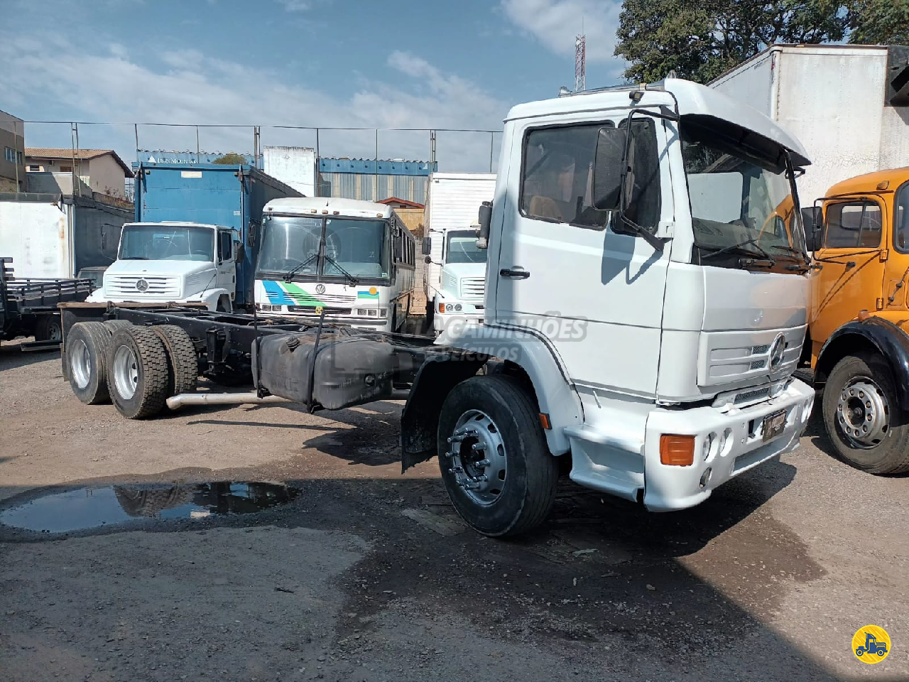CAMINHAO MERCEDES-BENZ MB 1714 Chassis Truck 6x2 CLA Caminhões e Veículos JUNDIAI SÃO PAULO SP